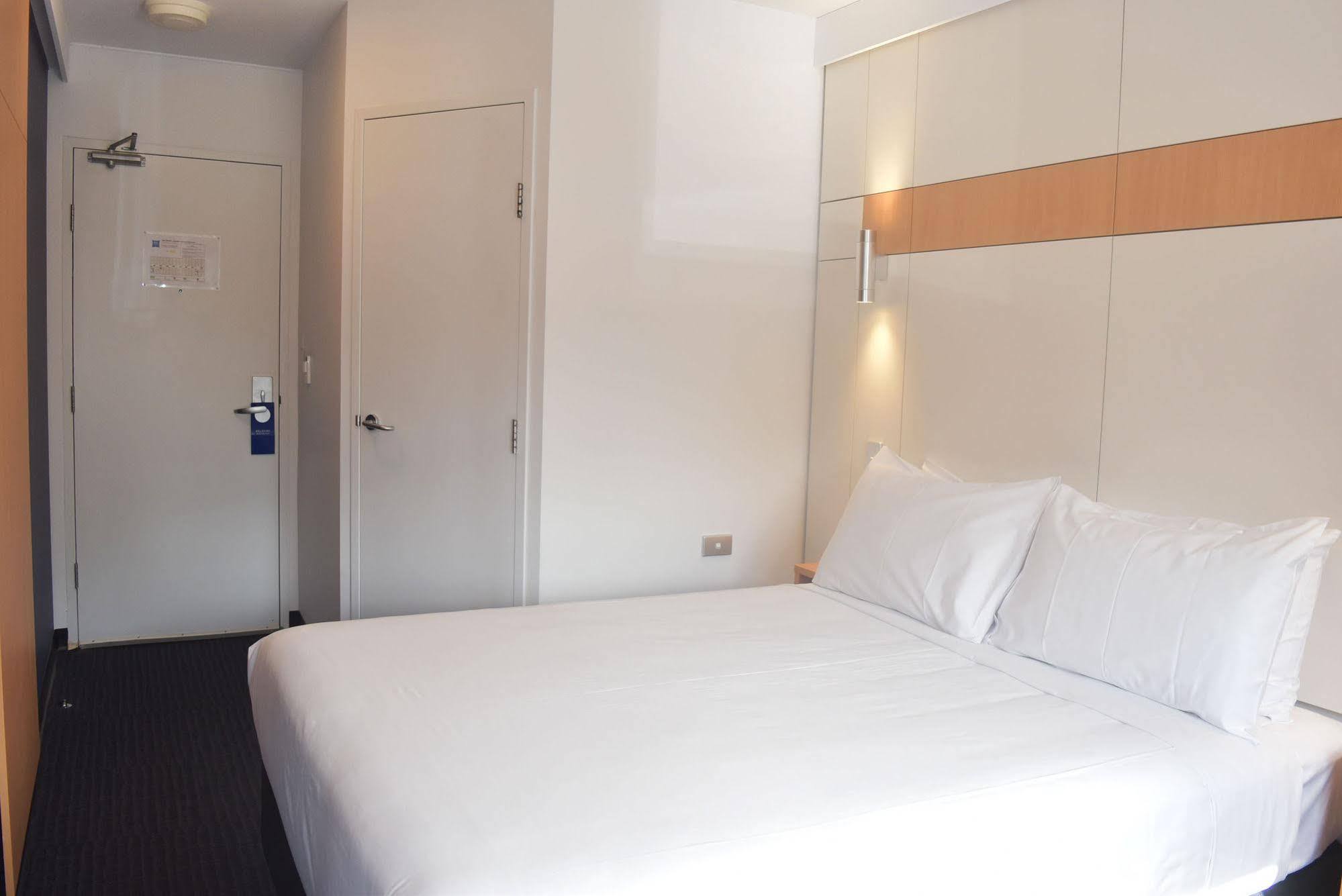 Ibis Budget - Gosford Zewnętrze zdjęcie