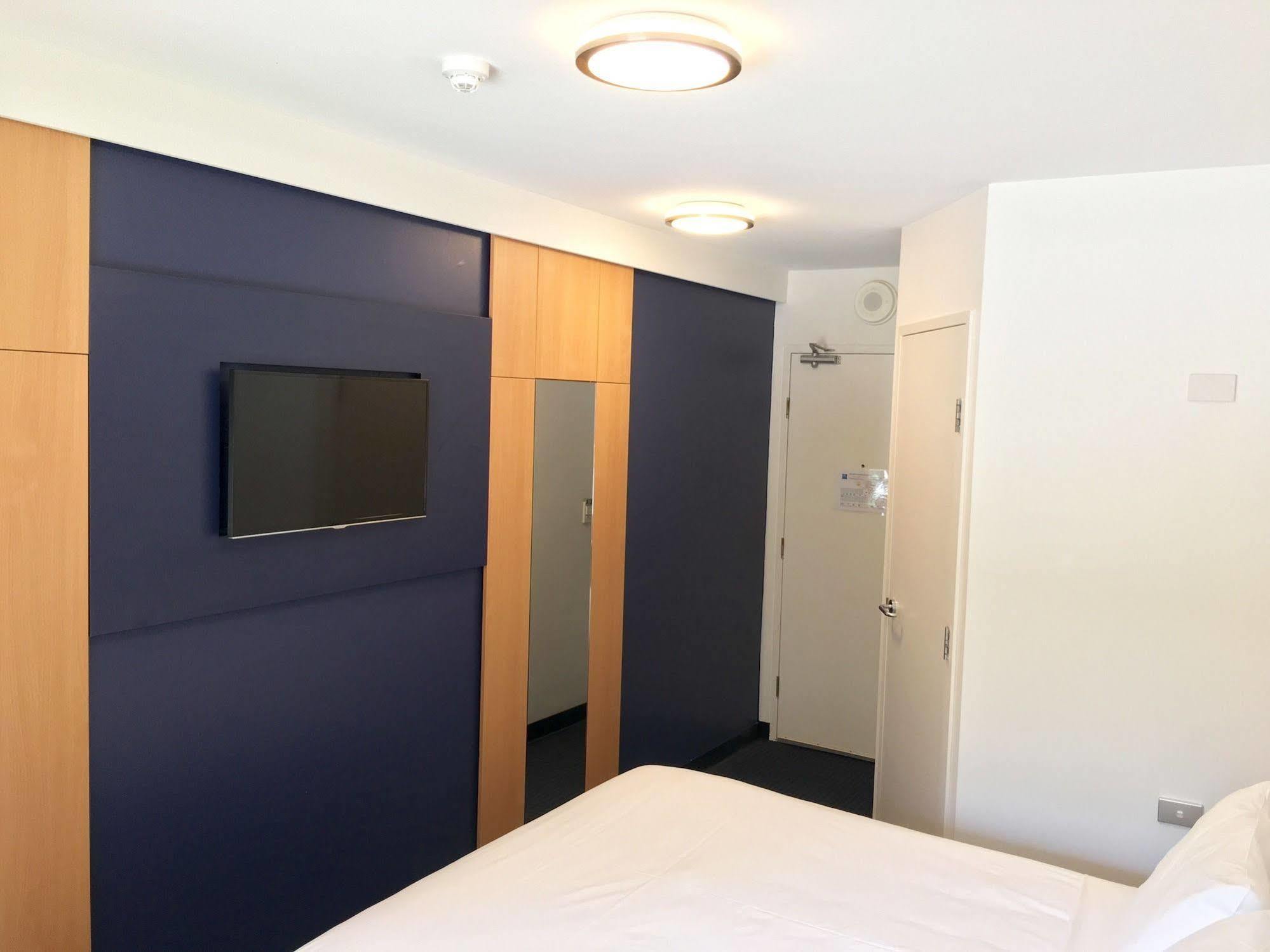 Ibis Budget - Gosford Zewnętrze zdjęcie